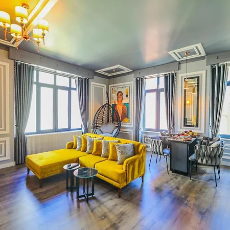 Form Hotel